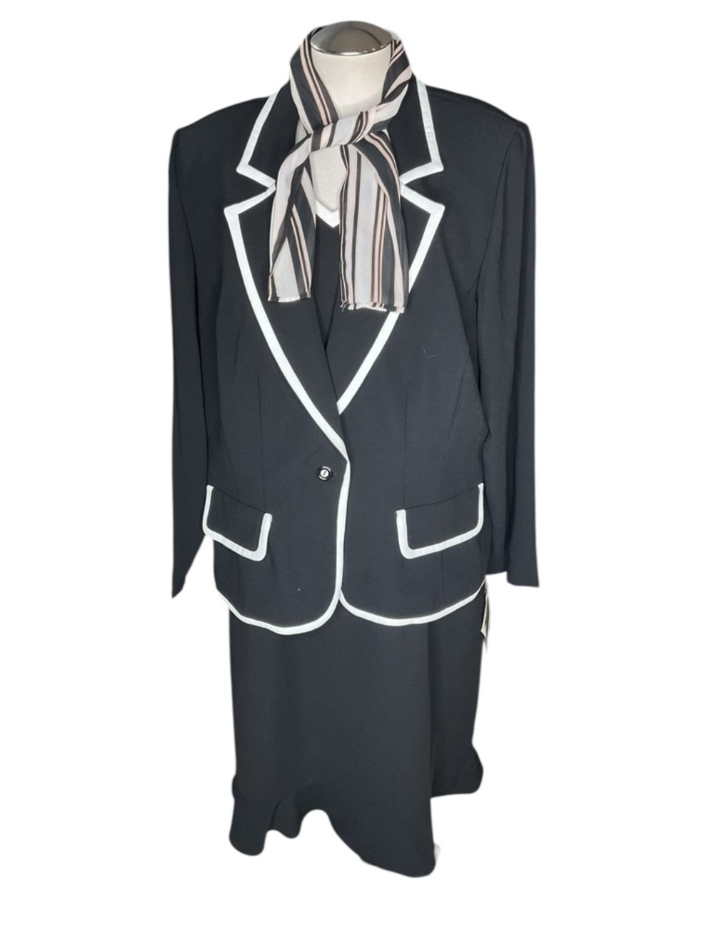 Sag Harbor 2 Piece Dress Suit 18W NWT Black White Trim Office Career Set - Picture 2 of 13